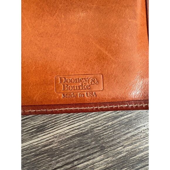 VTG Dooney & Bourke Brown British Tan All Weather Leather Kiss Lock Wallet - Picture 5 of 12